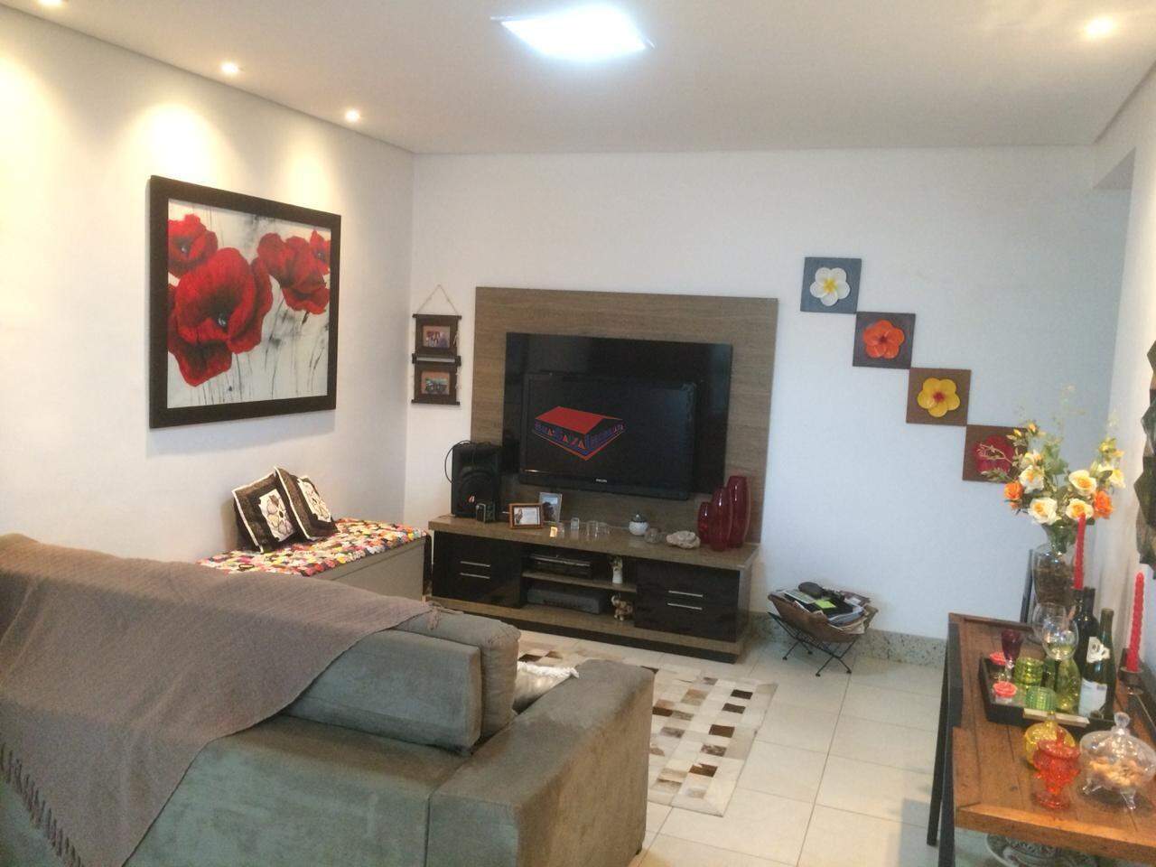 Apartamento à venda com 2 quartos, 78m² - Foto 3